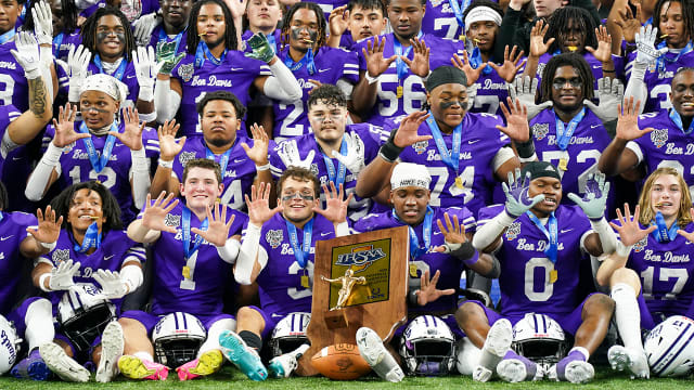 Ben Davis vs Crown Point IHSAA 6A Final November 25, 2023 Photo-Tyler Hart40
